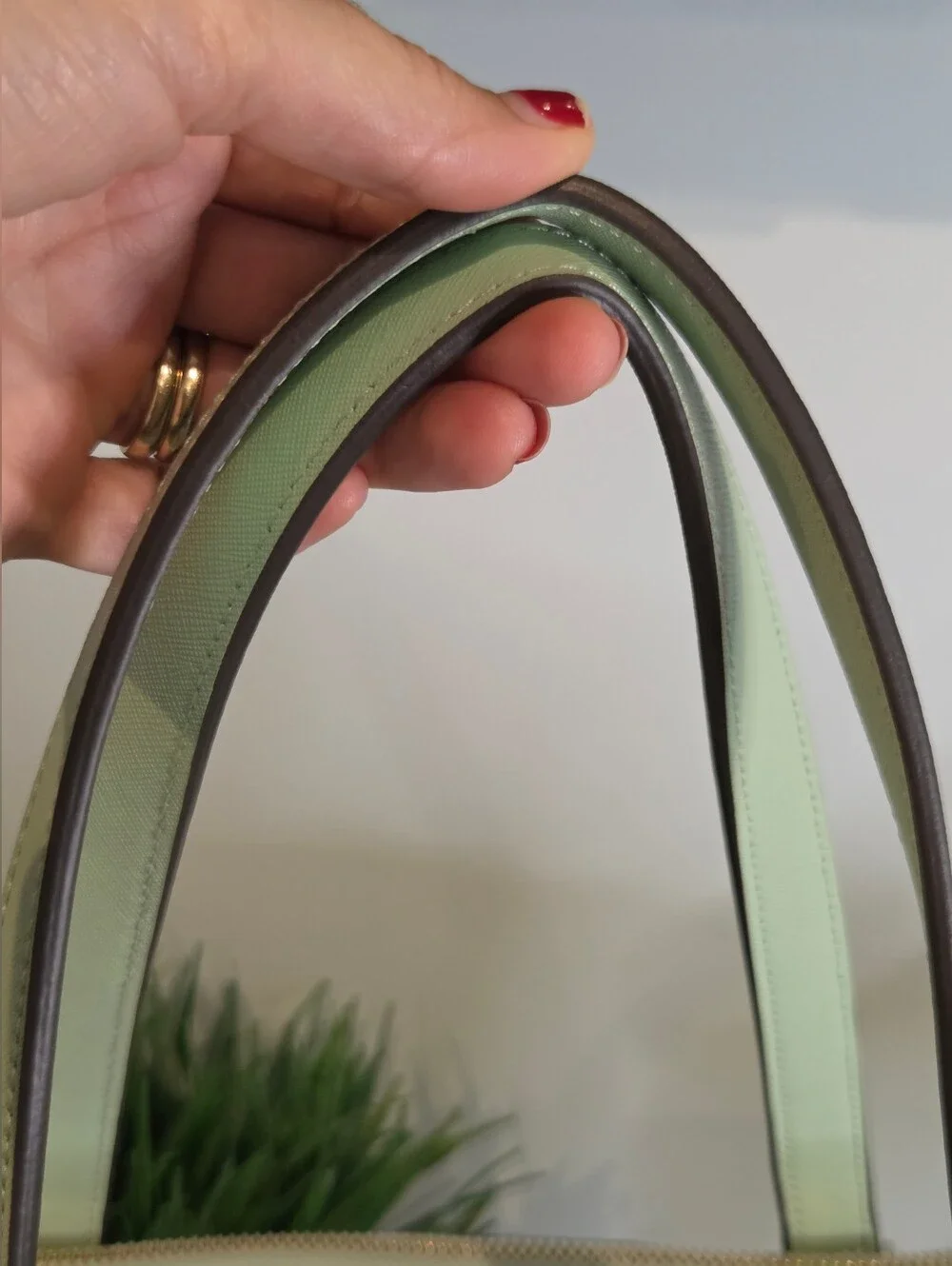 Kate Spade Newbury Lane Briar Saffiano Leather Tote – Light Mint Green (NWT)
